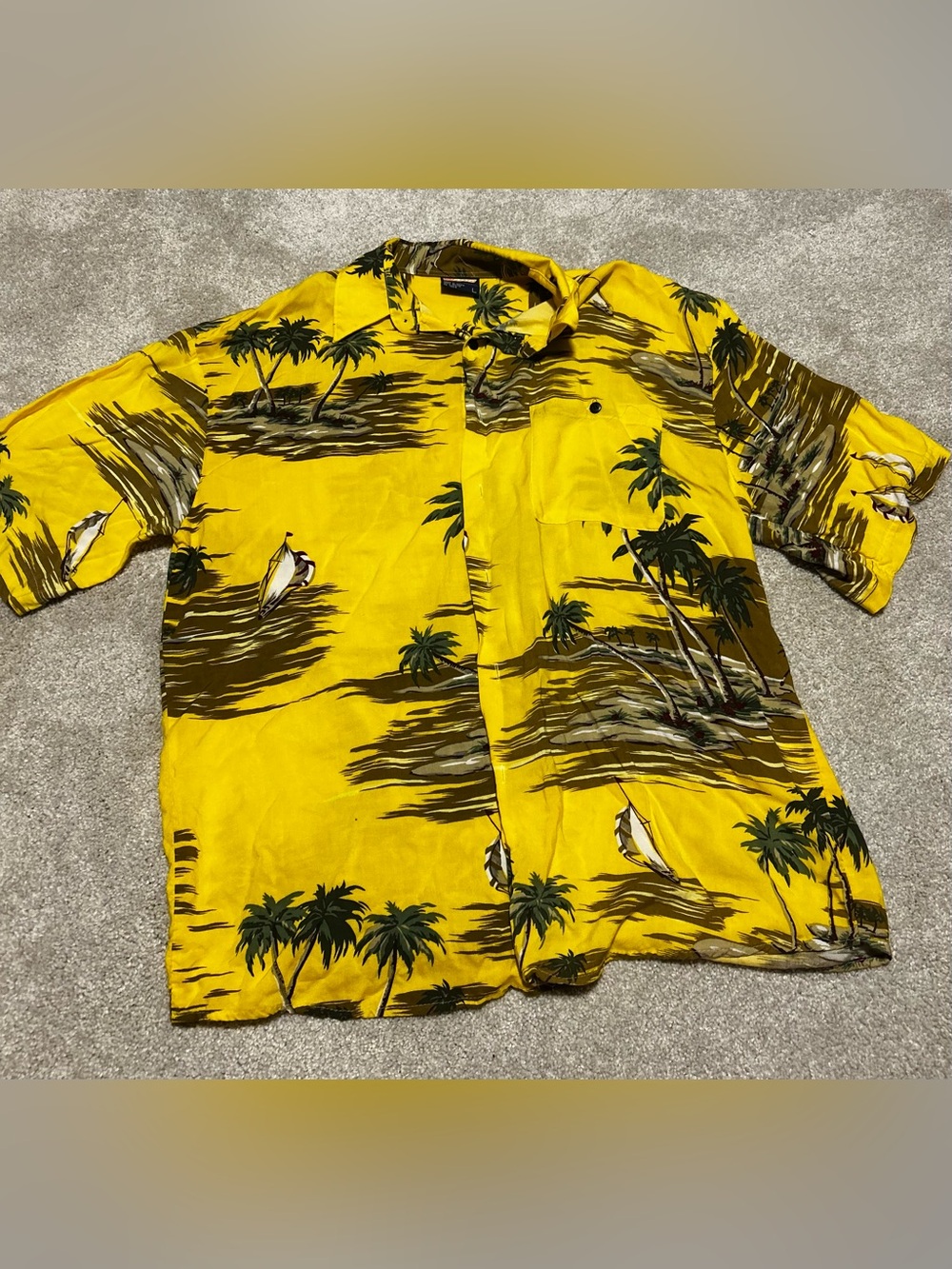 Aloha-Style Yellow Palm Rayon Button up Shirt 212 NYC size L